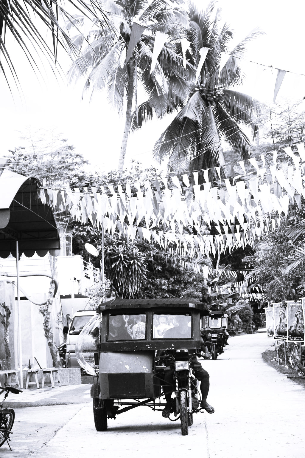 Fiesta! B&W